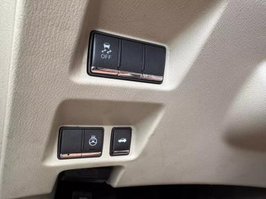 INFINITI M 2012 - Thumbnail 8