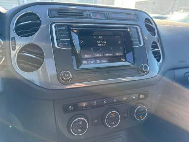 VOLKSWAGEN Tiguan 2016 - Thumbnail 10