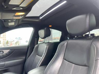 INFINITI QX70 2016 - Thumbnail 11