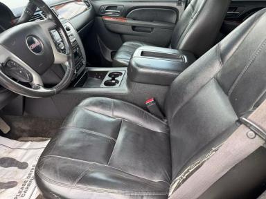 GMC Yukon XL 2011 - Thumbnail 6