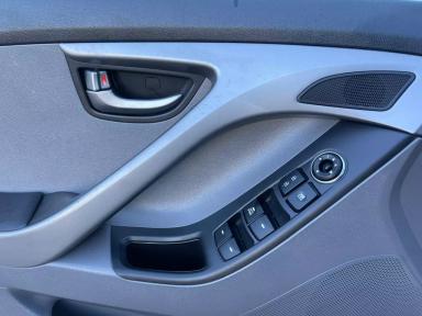 HYUNDAI Elantra 2014 - Thumbnail 10