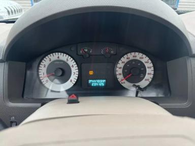 MAZDA Tribute 2009 - Thumbnail 5