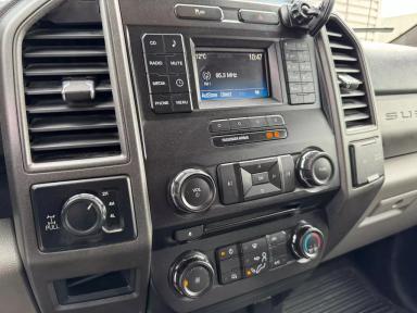 FORD F-250 Super Duty 2018 - Thumbnail 15