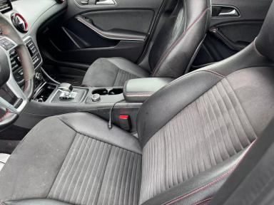 MERCEDES-BENZ GLA-Class 2015 - Thumbnail 9