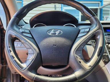 HYUNDAI Sonata 2011 - Thumbnail 8