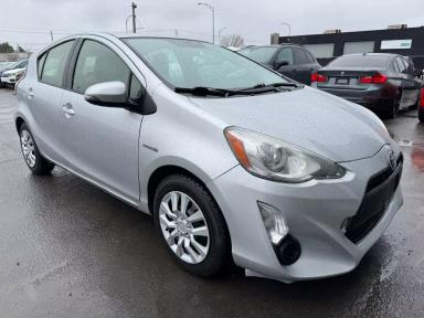 TOYOTA Prius c 2015 - Thumbnail 2