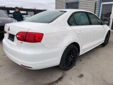 VOLKSWAGEN Jetta 2011 - Thumbnail 5