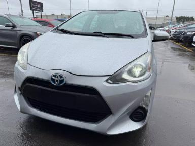 TOYOTA Prius c 2015 - Thumbnail 3