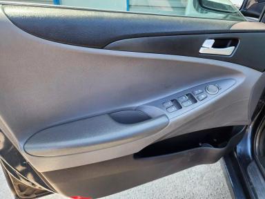 HYUNDAI Sonata 2011 - Thumbnail 14