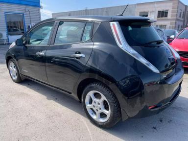 NISSAN LEAF 2015 - Thumbnail 3