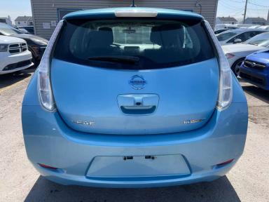 NISSAN LEAF 2015 - Thumbnail 5