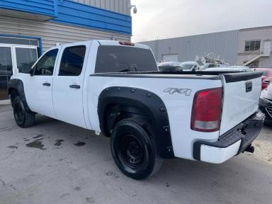 GMC Sierra 1500 2010 - Thumbnail 3
