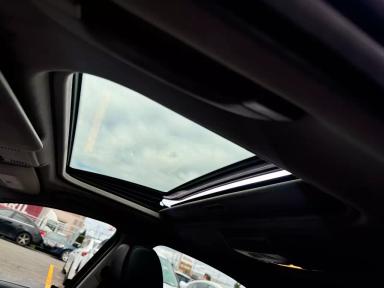 BMW 3-Series 2011 - Thumbnail 11