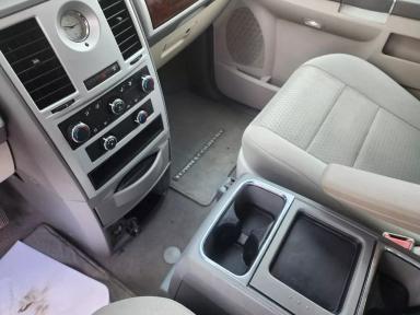 CHRYSLER Town & Country 2009 - Thumbnail 13