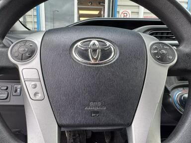 TOYOTA Prius c 2014 - Thumbnail 7
