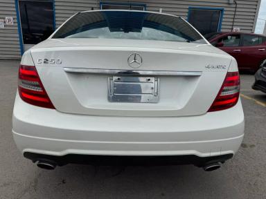 MERCEDES-BENZ C-Class 2012 - Thumbnail 5