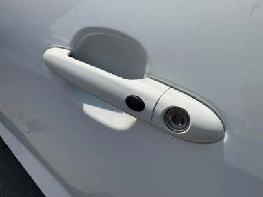 KIA Rio 2016 - Thumbnail 6