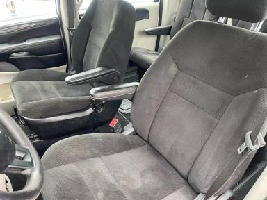 DODGE Grand Caravan 2015 - Thumbnail 8