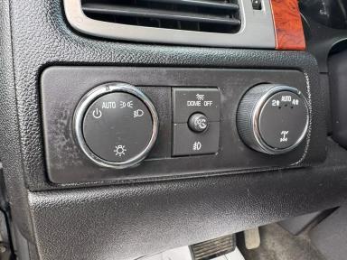 GMC Yukon XL 2011 - Thumbnail 13