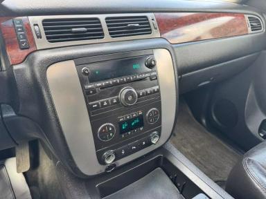 GMC Yukon XL 2011 - Thumbnail 10