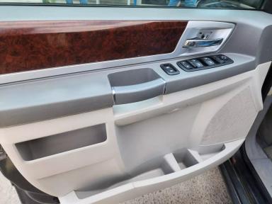 CHRYSLER Town & Country 2009 - Thumbnail 15