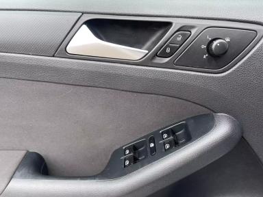 VOLKSWAGEN Jetta 2011 - Thumbnail 10