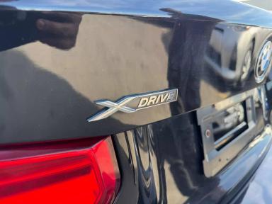 BMW 3-Series 2018 - Thumbnail 8