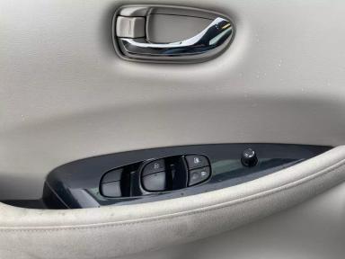 NISSAN LEAF 2012 - Thumbnail 12