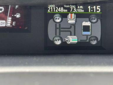 TOYOTA Prius c 2016 - Thumbnail 7