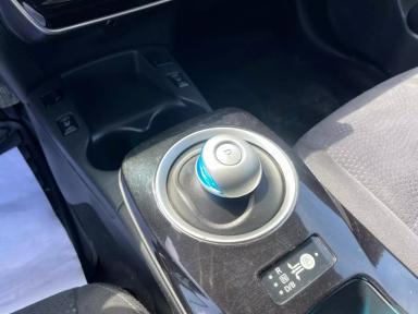 NISSAN LEAF 2015 - Thumbnail 12