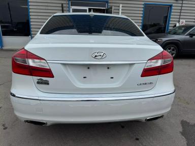HYUNDAI Genesis 2013 - Thumbnail 5