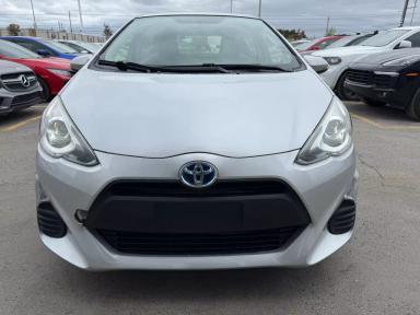 TOYOTA Prius c 2016 - Thumbnail 3