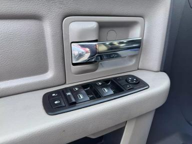 DODGE Ram 2500 2010 - Thumbnail 14
