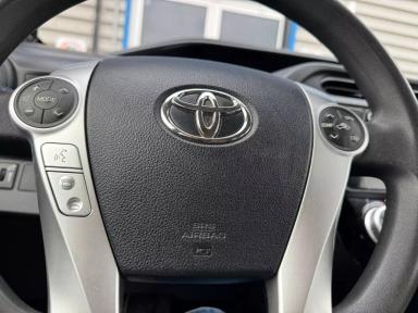 TOYOTA Prius c 2016 - Thumbnail 6