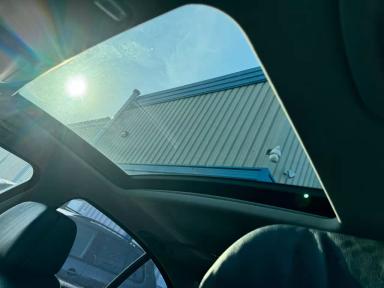 BMW 5-Series 2011 - Thumbnail 11