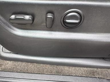 GMC Yukon XL 2011 - Thumbnail 15