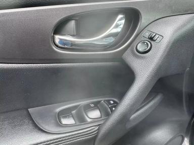 NISSAN Rogue 2015 - Thumbnail 18