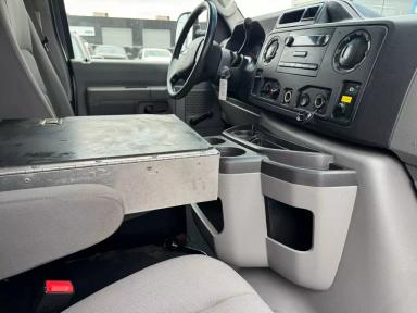 FORD Econoline 2012 - Thumbnail 10