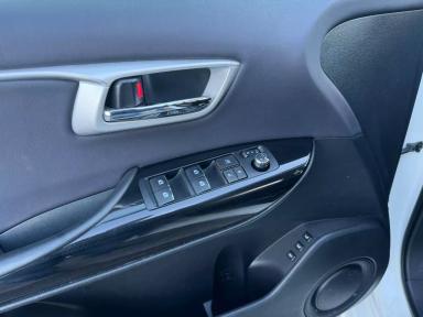 TOYOTA Mirai 2018 - Thumbnail 17