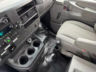 CHEVROLET Express 2010 - Thumbnail 11